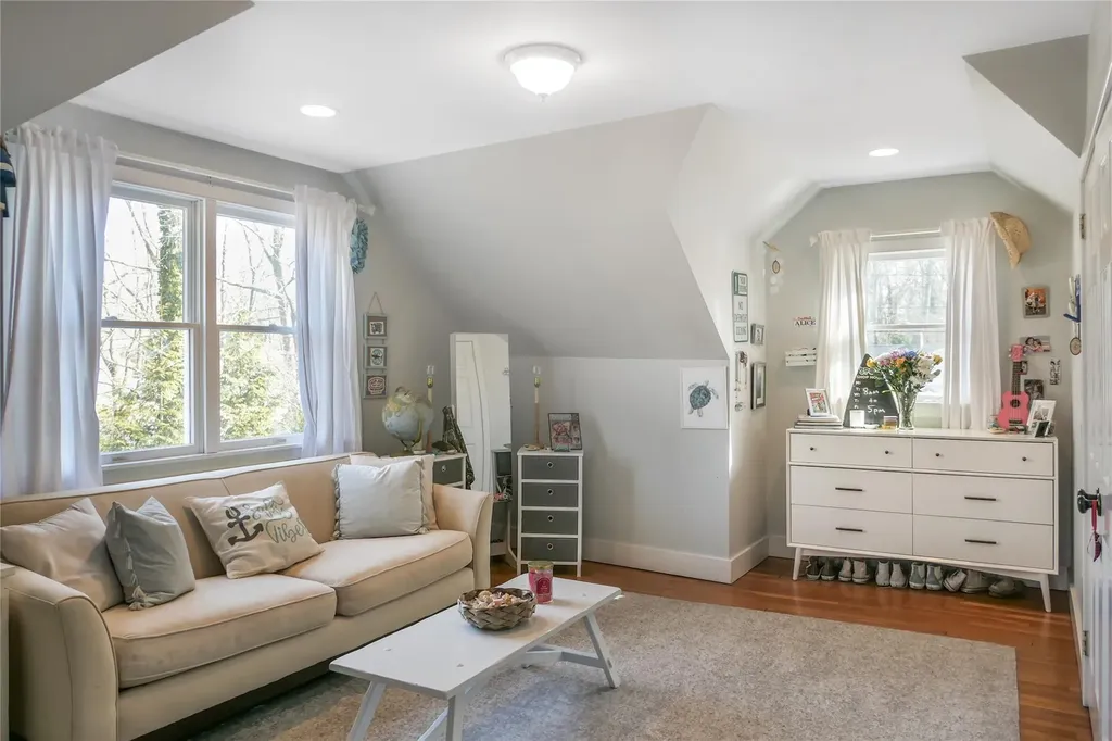 158 Donegan Avenue East Patchogue NY 11772