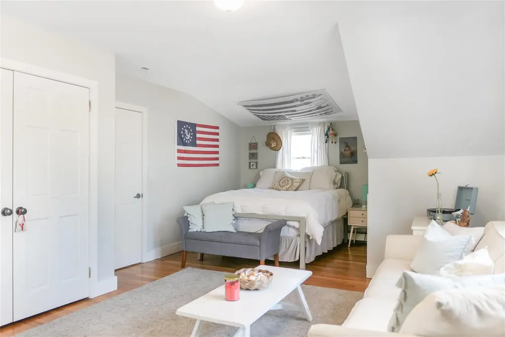158 Donegan Avenue East Patchogue NY 11772