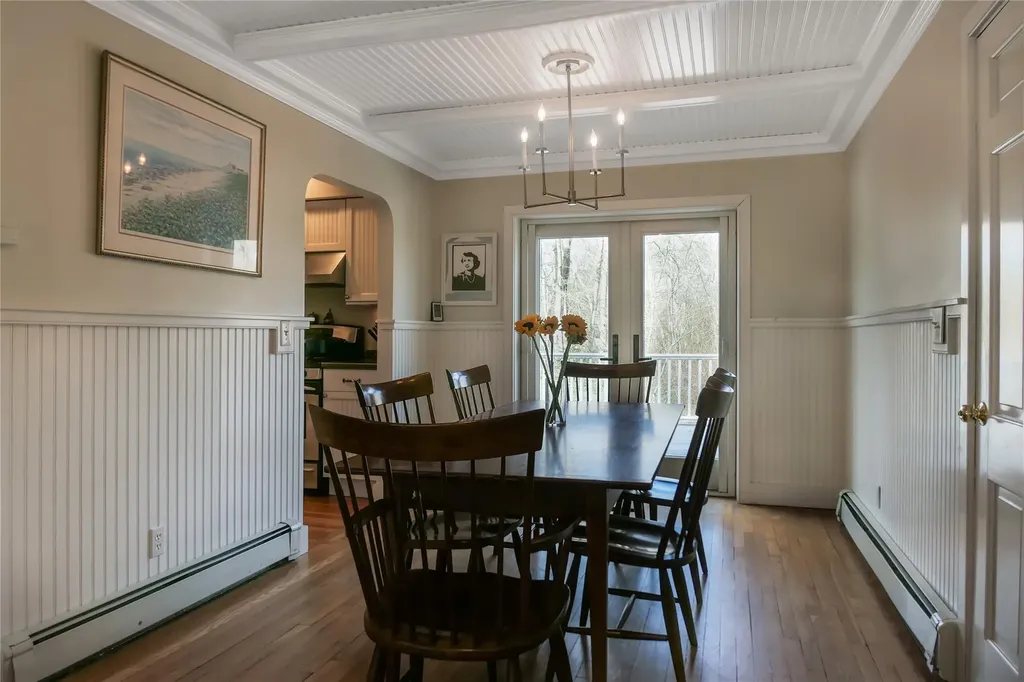 158 Donegan Avenue East Patchogue NY 11772
