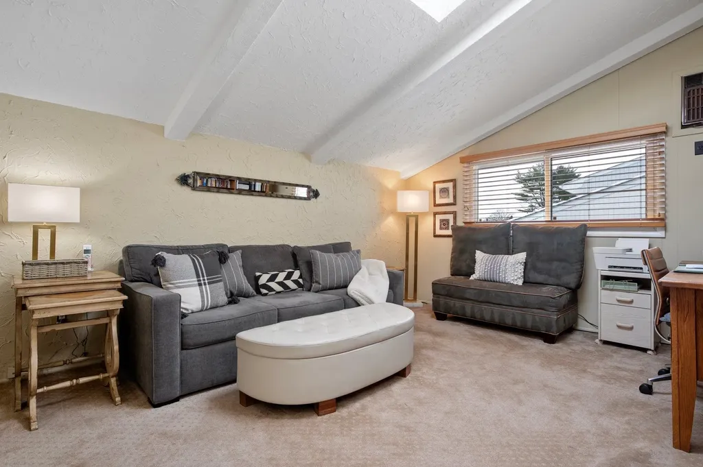 9 Robin Lane Plainview NY 11803