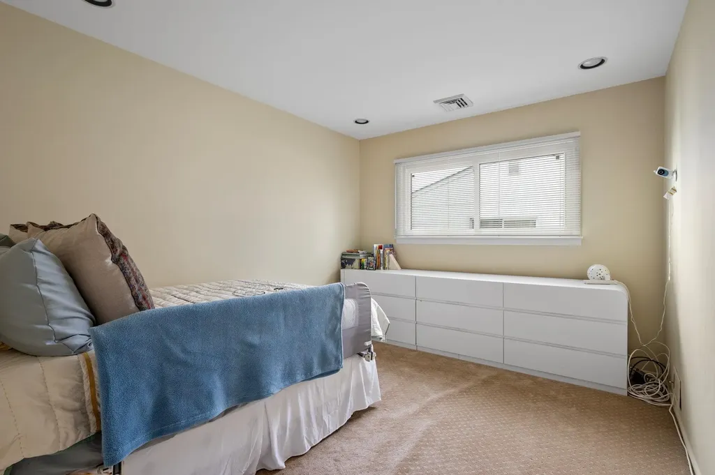 9 Robin Lane Plainview NY 11803
