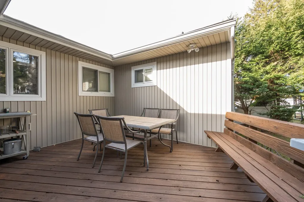 9 Robin Lane Plainview NY 11803