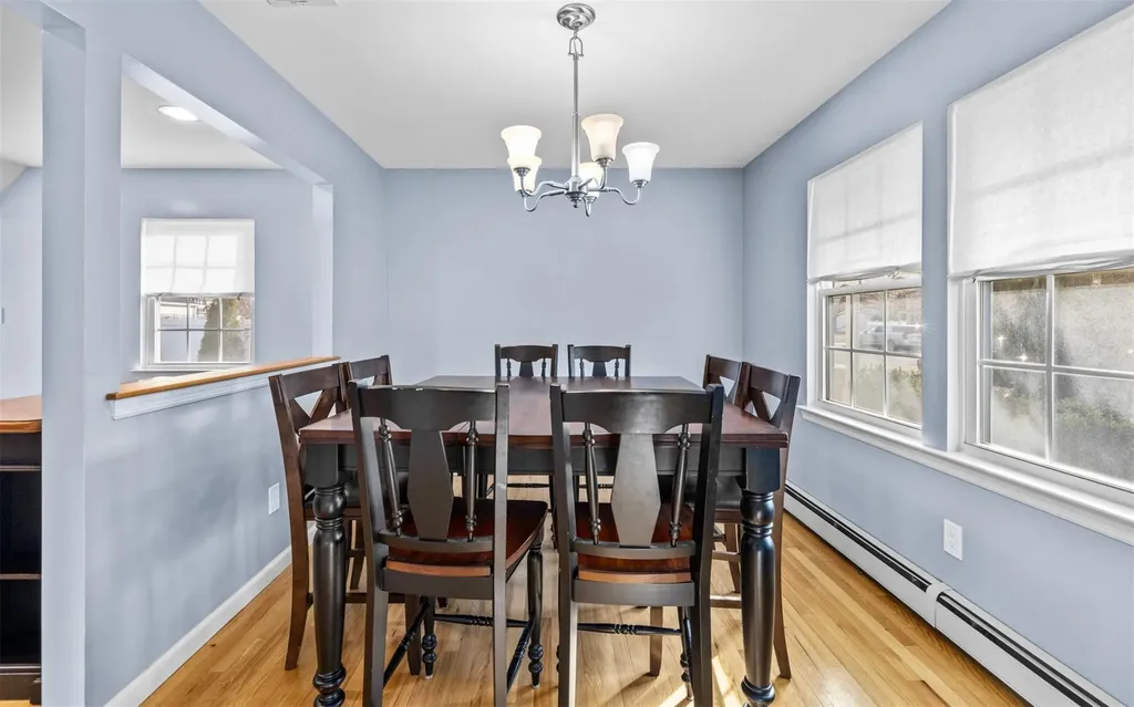 5 Sorowoc Lane Bay Shore NY 11706
