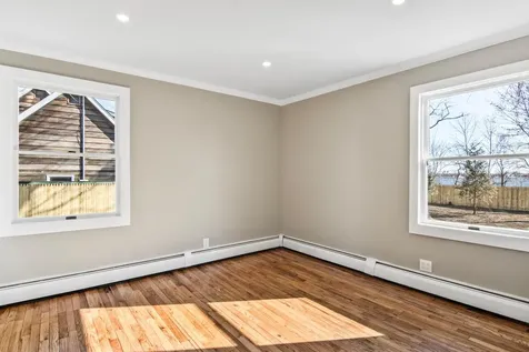 60 Alexander Avenue Farmingdale NY 11735