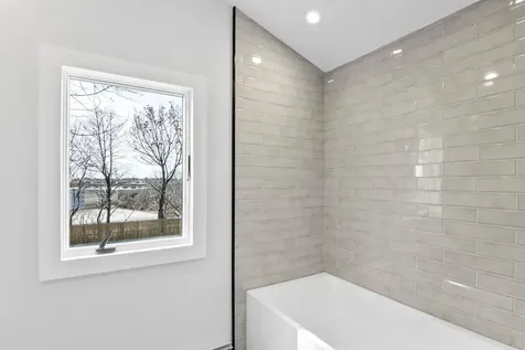 60 Alexander Avenue Farmingdale NY 11735