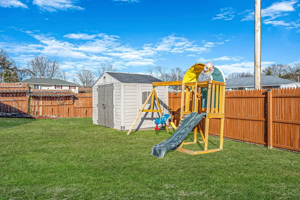 78 Crossway Drive Deer Park NY 11729