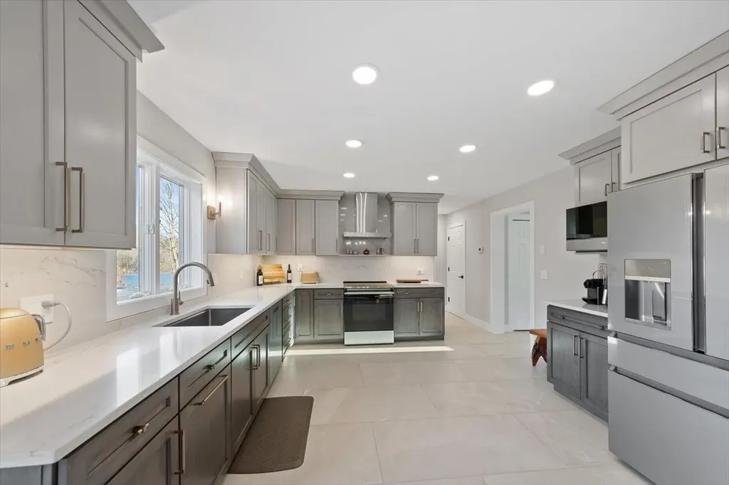 16 Somerset Drive Patterson NY 12563