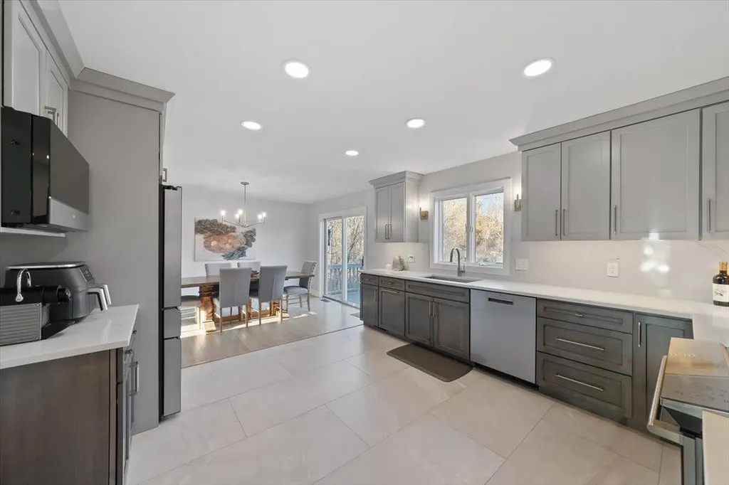 16 Somerset Drive Patterson NY 12563