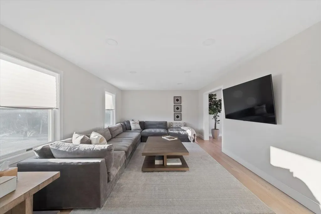16 Somerset Drive Patterson NY 12563