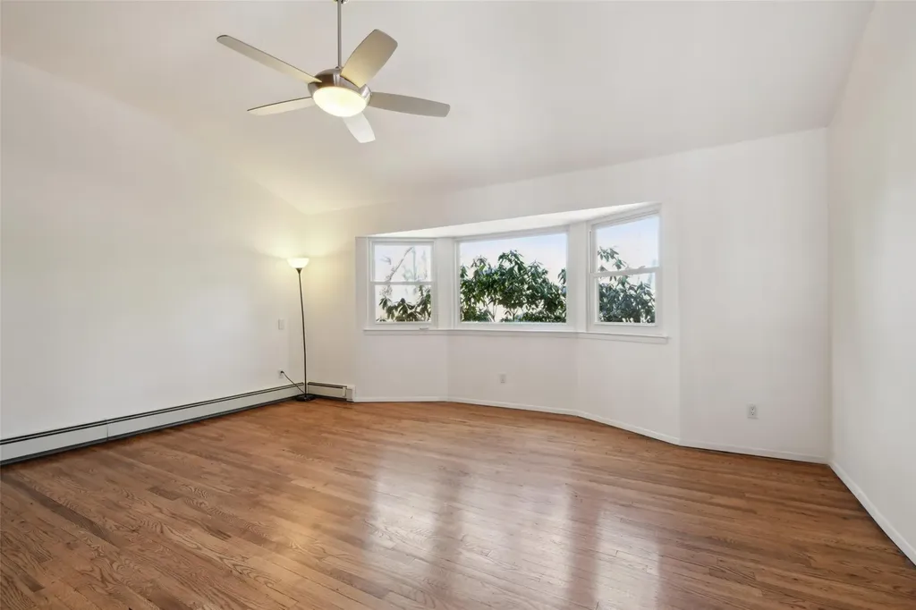 27 Griggs Drive Greenlawn NY 11740