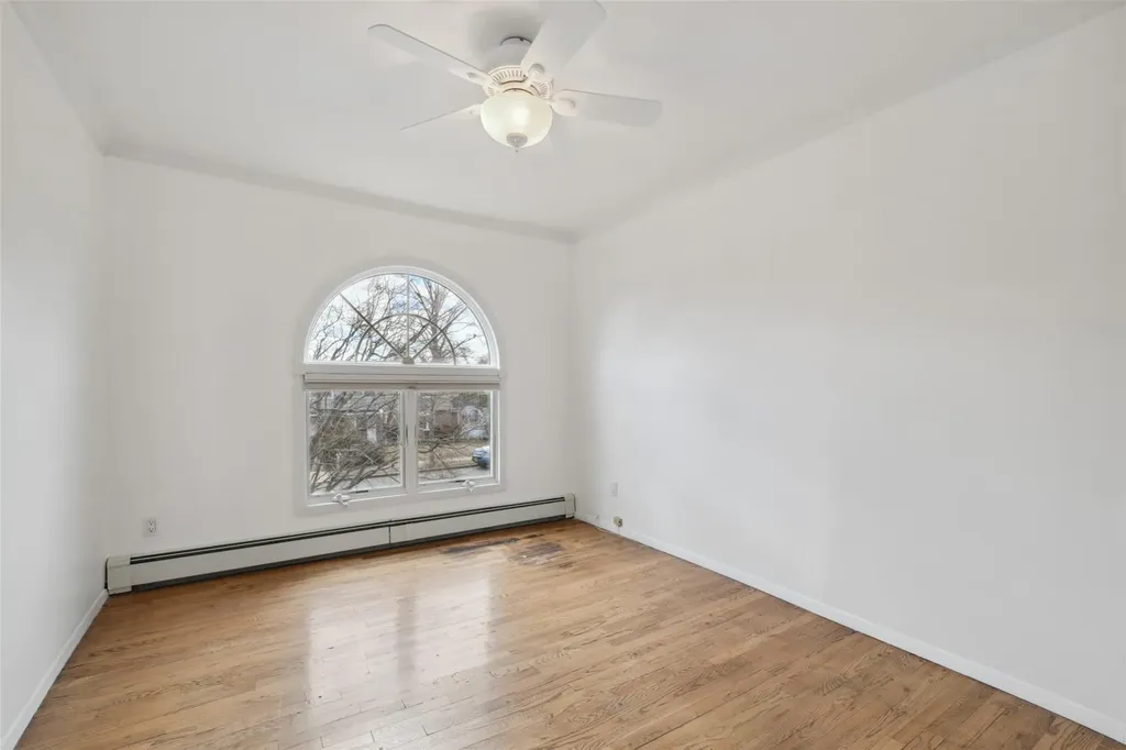 27 Griggs Drive Greenlawn NY 11740