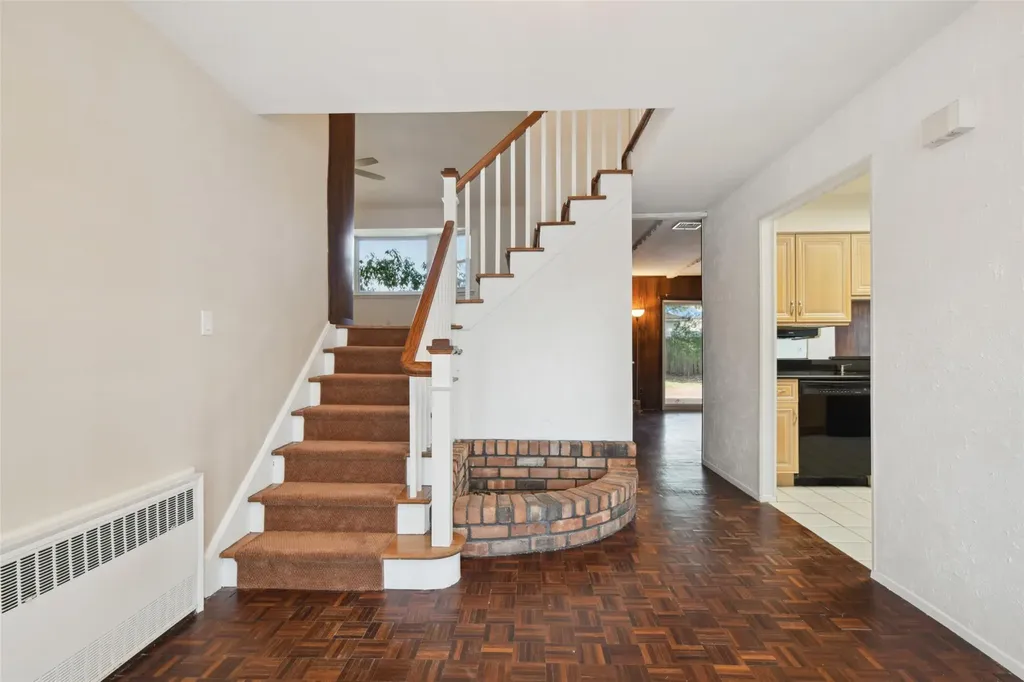 27 Griggs Drive Greenlawn NY 11740