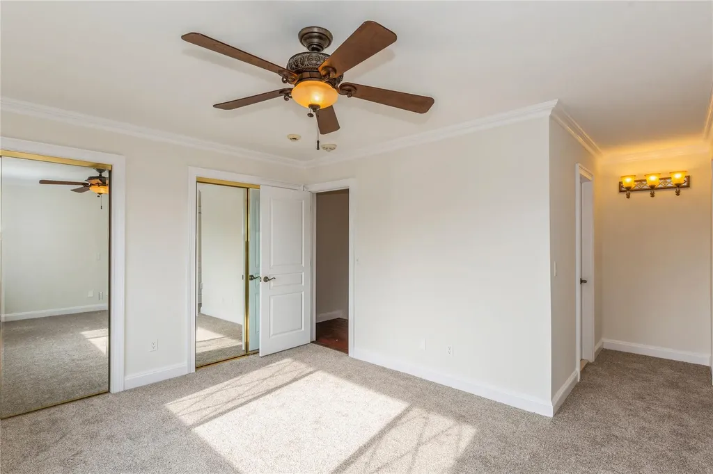 58 Cambridge Drive W Copiague NY 11726