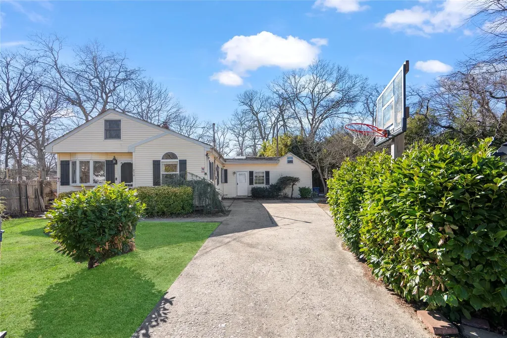 254 Laurelton Drive Brookhaven NY 11951