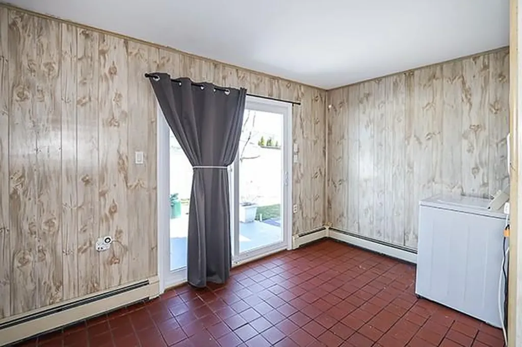 109 Loring Road Levittown NY 11756