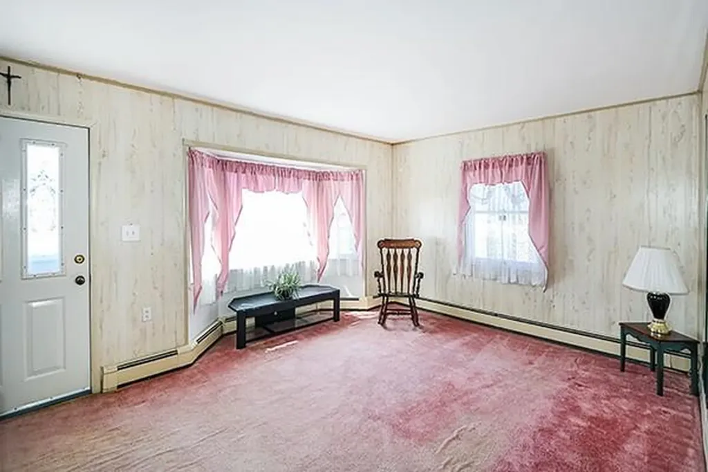 109 Loring Road Levittown NY 11756