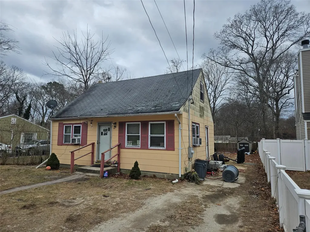 62 Judith Drive Coram NY 11727