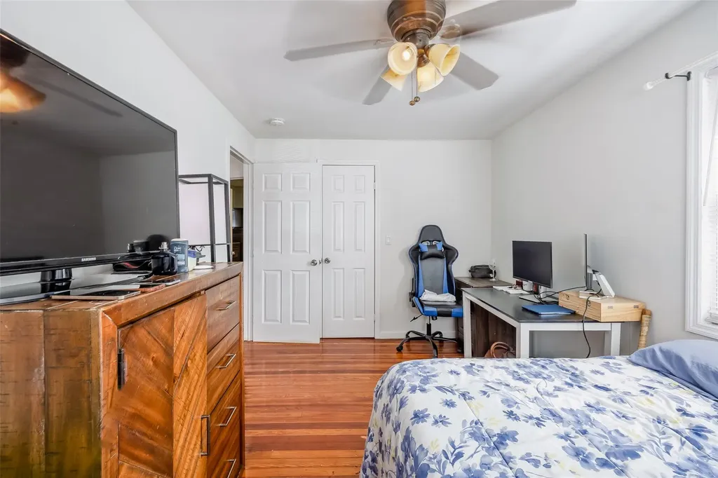 19 Van Cott Avenue Hempstead NY 11550