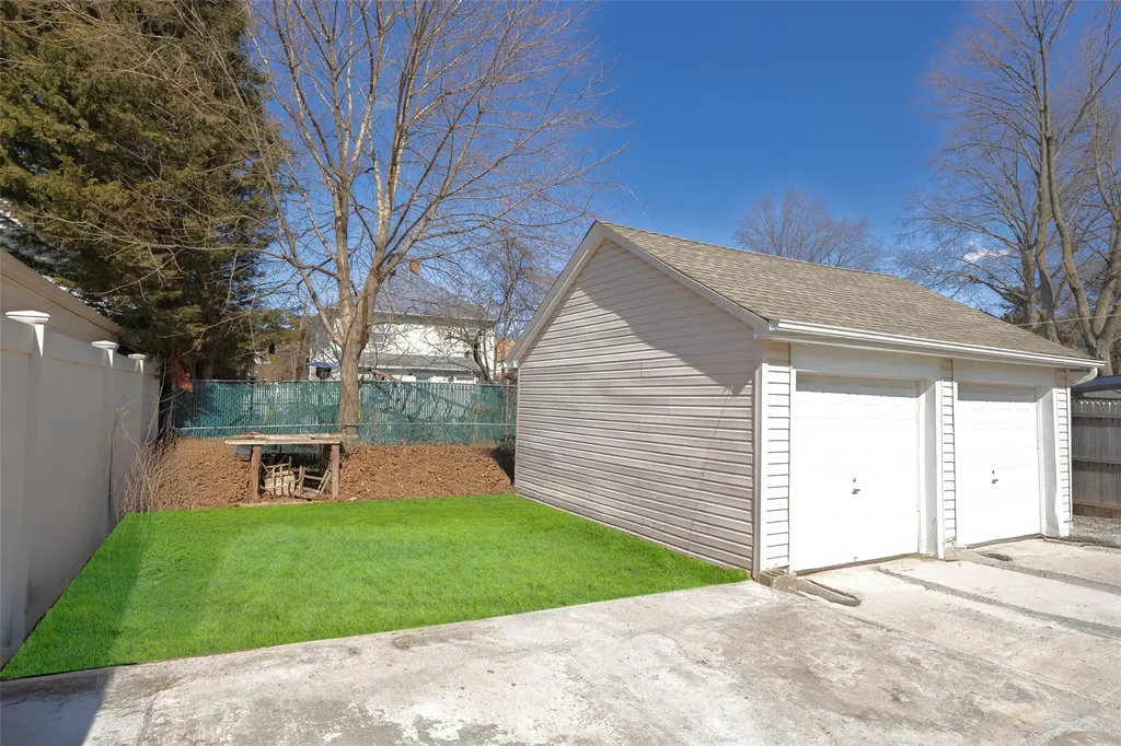19 Van Cott Avenue Hempstead NY 11550