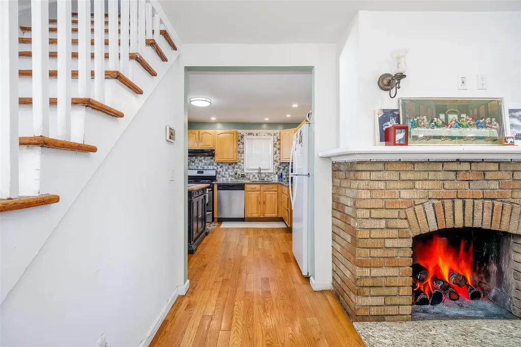 19 Van Cott Avenue Hempstead NY 11550