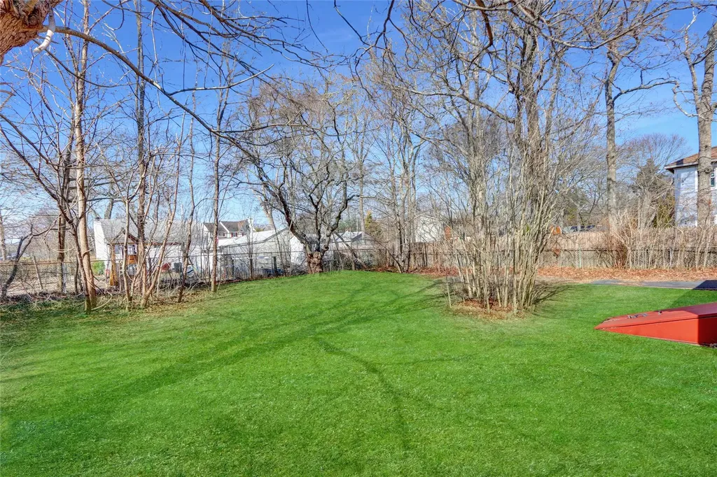 204 Mckinley Drive Mastic Beach NY 11951