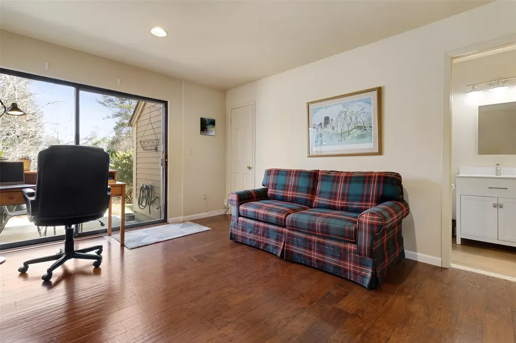 201 Ivy Hill Crescent Rye Brook NY 10573