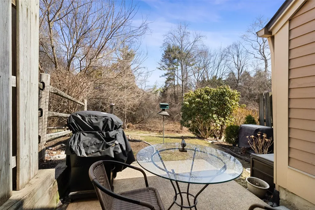 201 Ivy Hill Crescent Rye Brook NY 10573