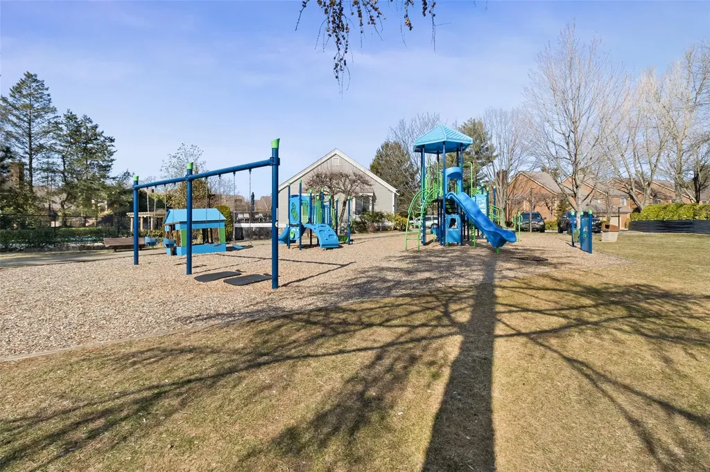 201 Ivy Hill Crescent Rye Brook NY 10573