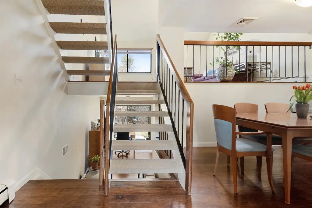 201 Ivy Hill Crescent Rye Brook NY 10573