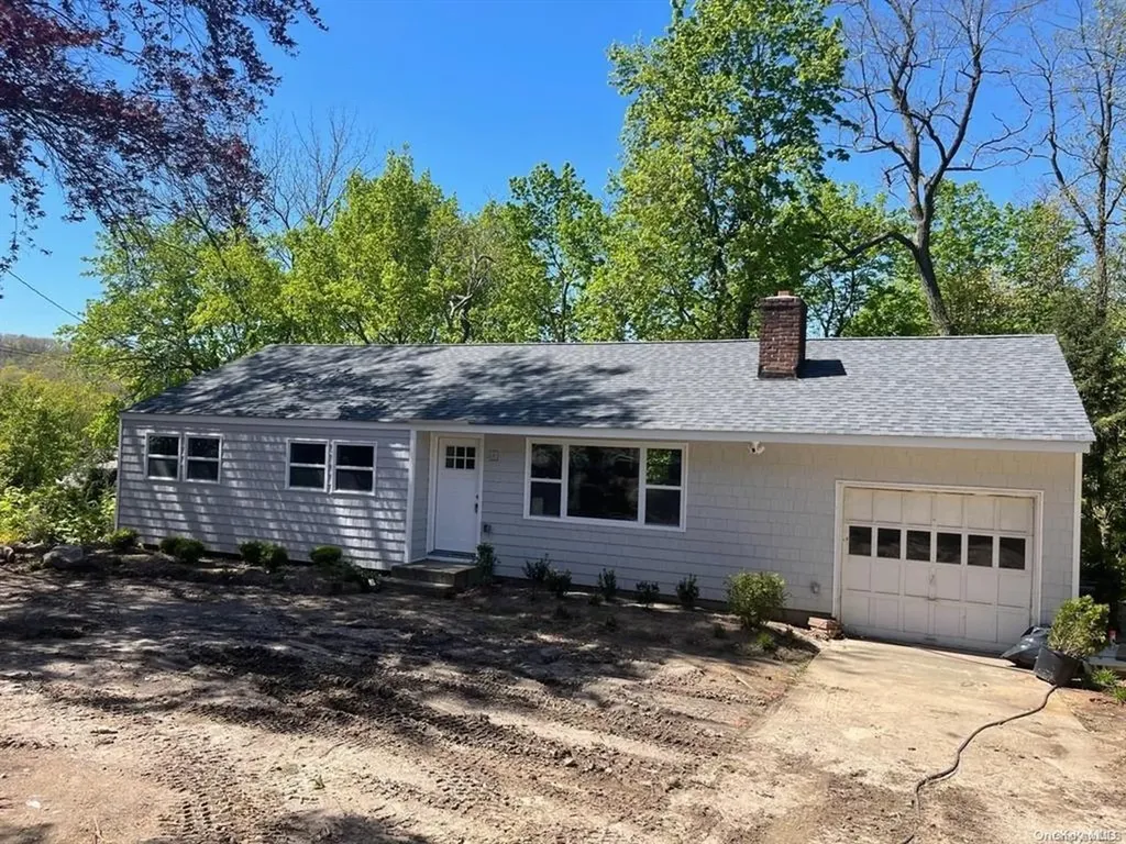 604 High Street Brookhaven NY 11777