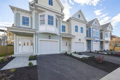 19 Henry Street Beacon NY 12508