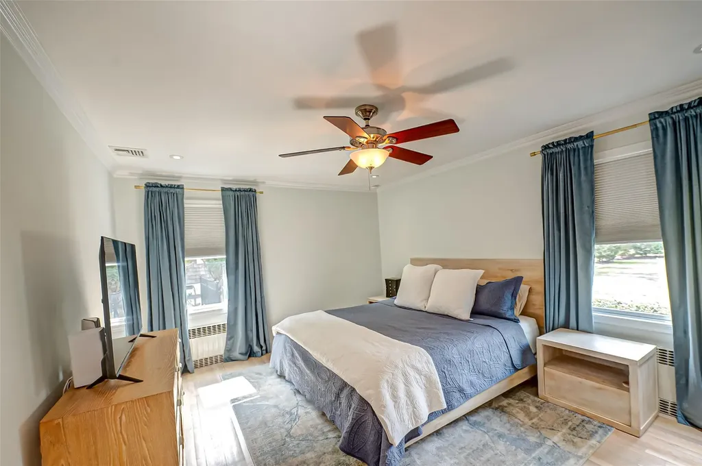 11 Beech Road Islip NY 11751