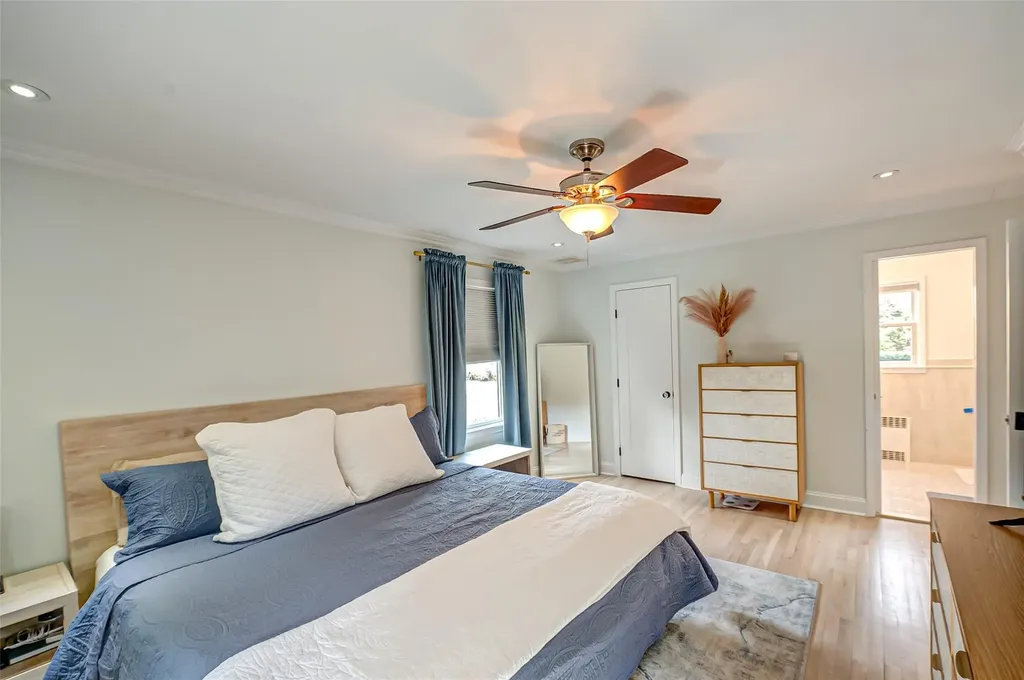 11 Beech Road Islip NY 11751