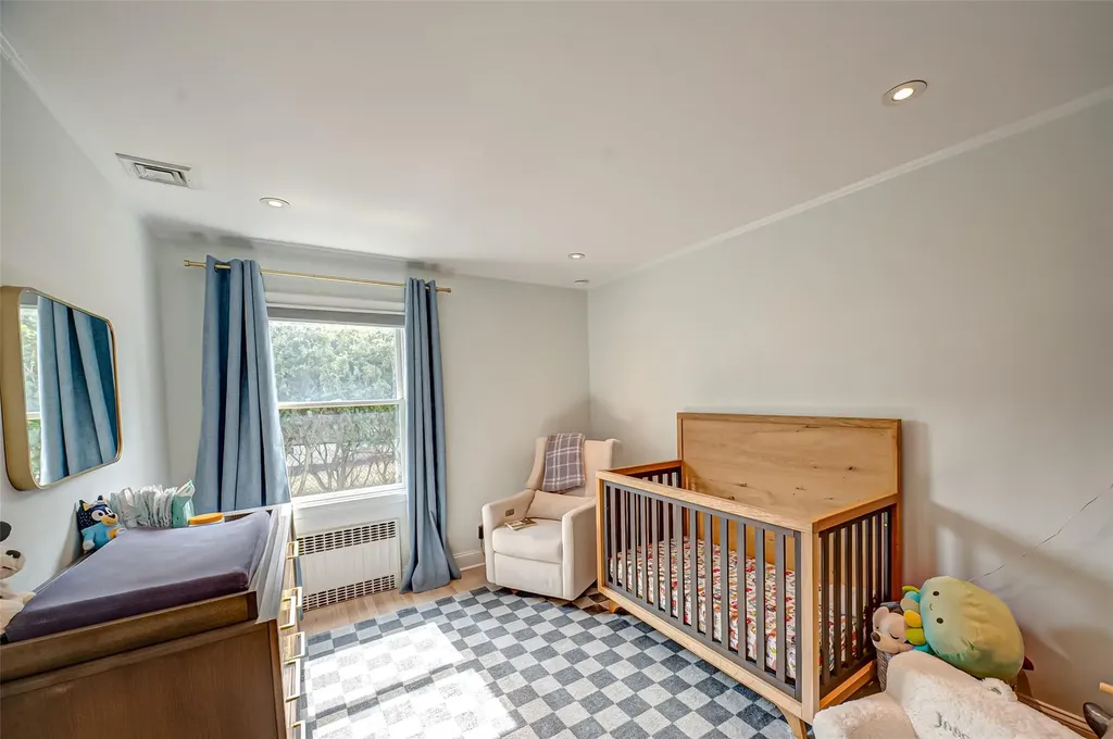 11 Beech Road Islip NY 11751