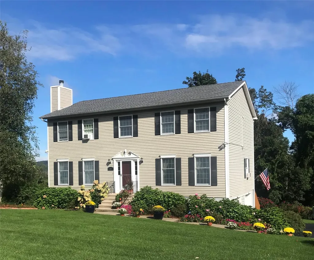 72 Devon Road Patterson NY 12563