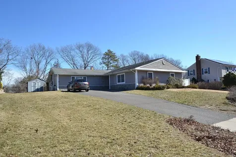 5 Whinstone Street Coram NY 11727