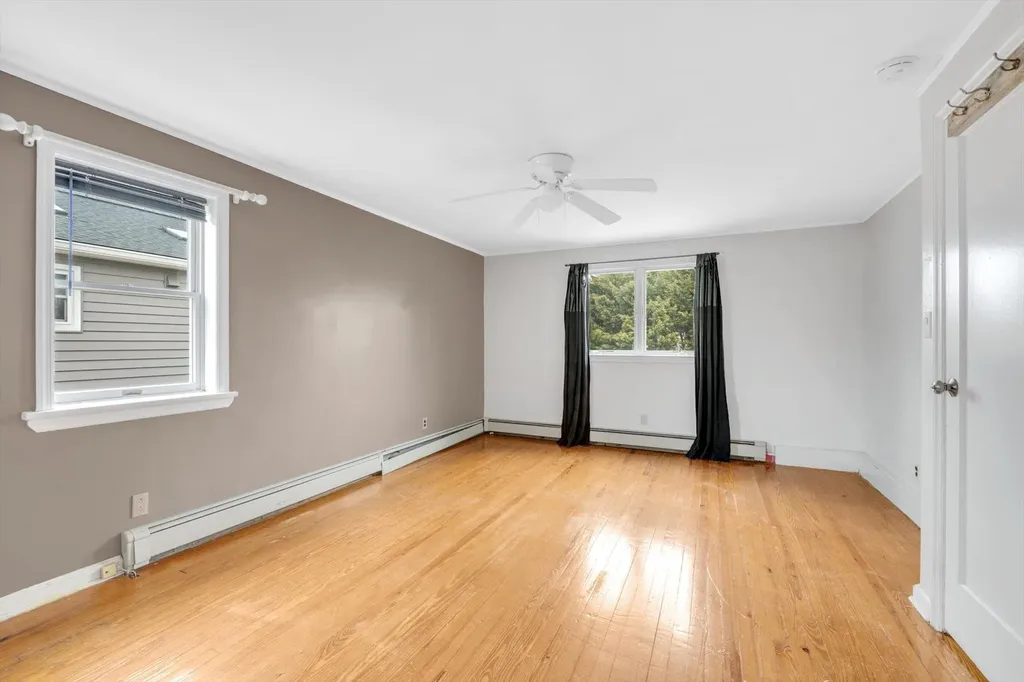 109 6th Street New Hyde Park NY 11040