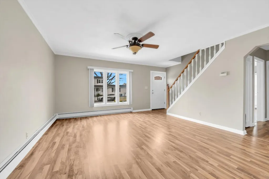 109 6th Street New Hyde Park NY 11040