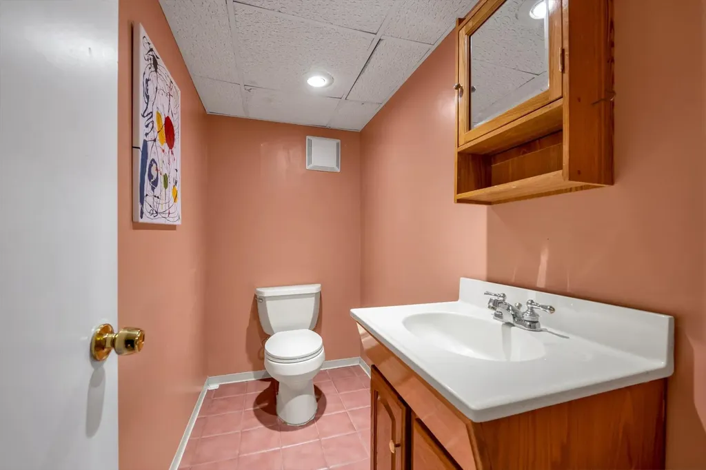 109 6th Street New Hyde Park NY 11040