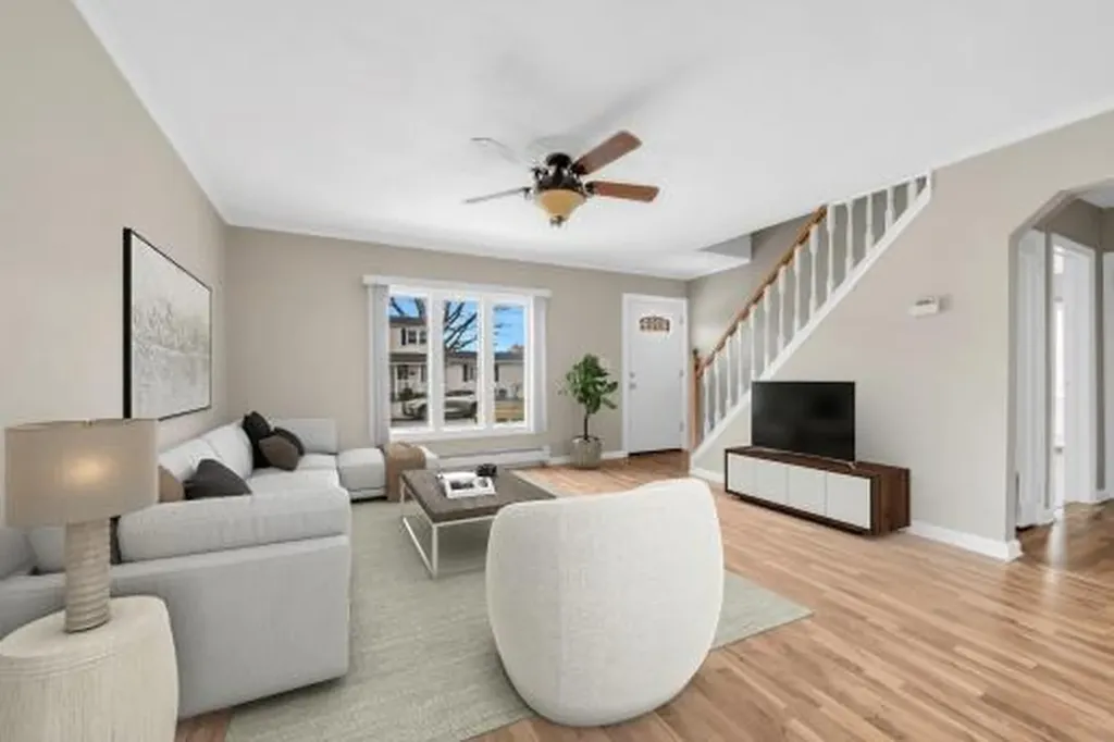 109 6th Street New Hyde Park NY 11040