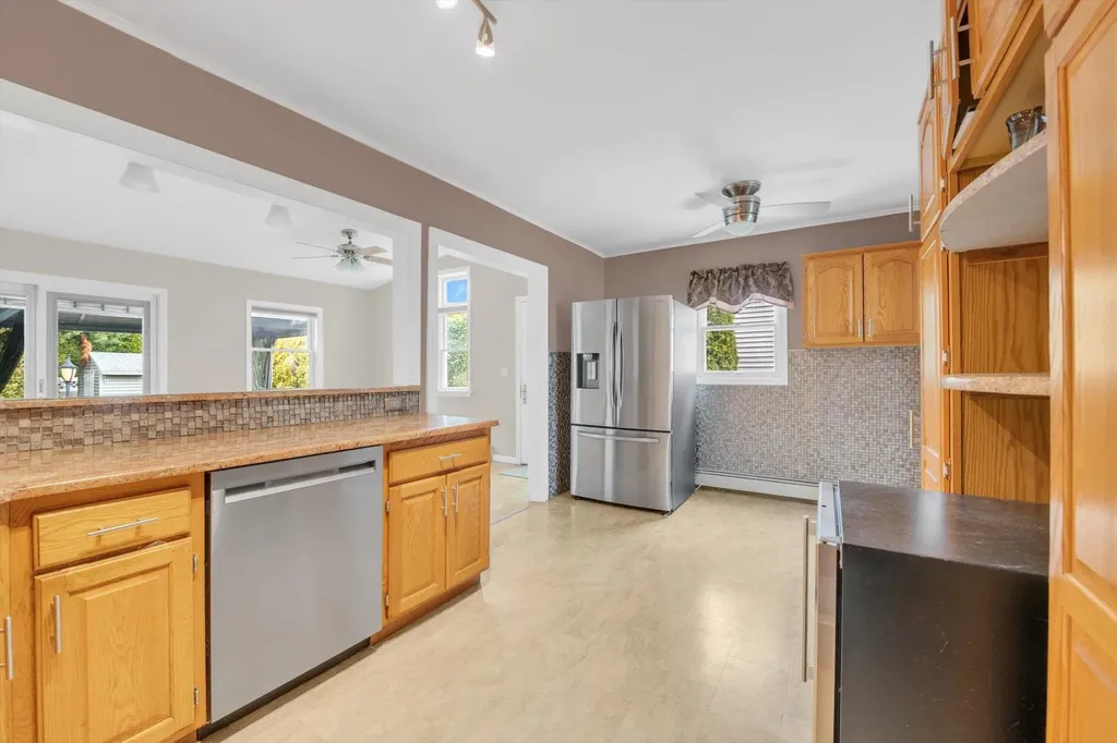 109 6th Street New Hyde Park NY 11040