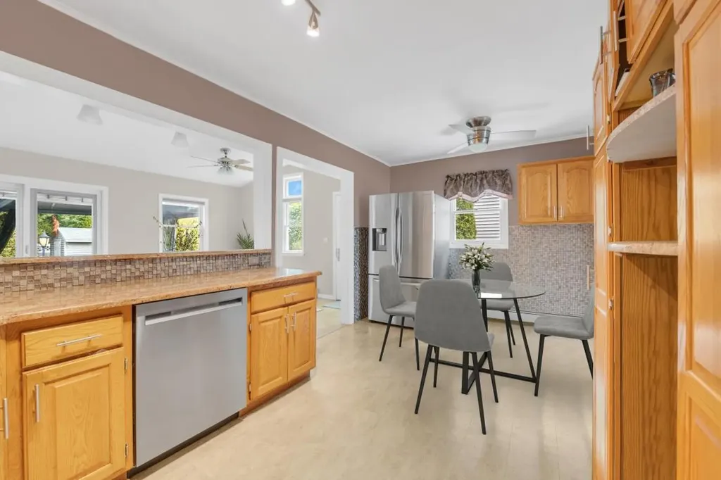 109 6th Street New Hyde Park NY 11040