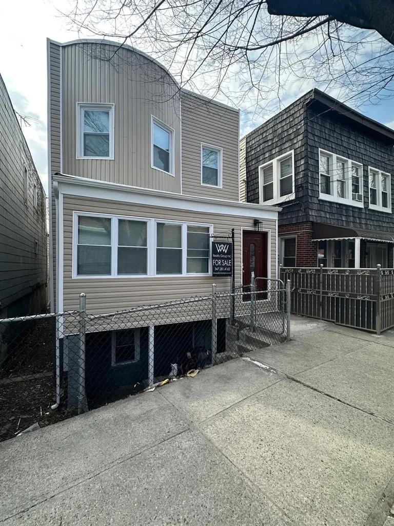 1313 Herschell Street Bronx NY 10461