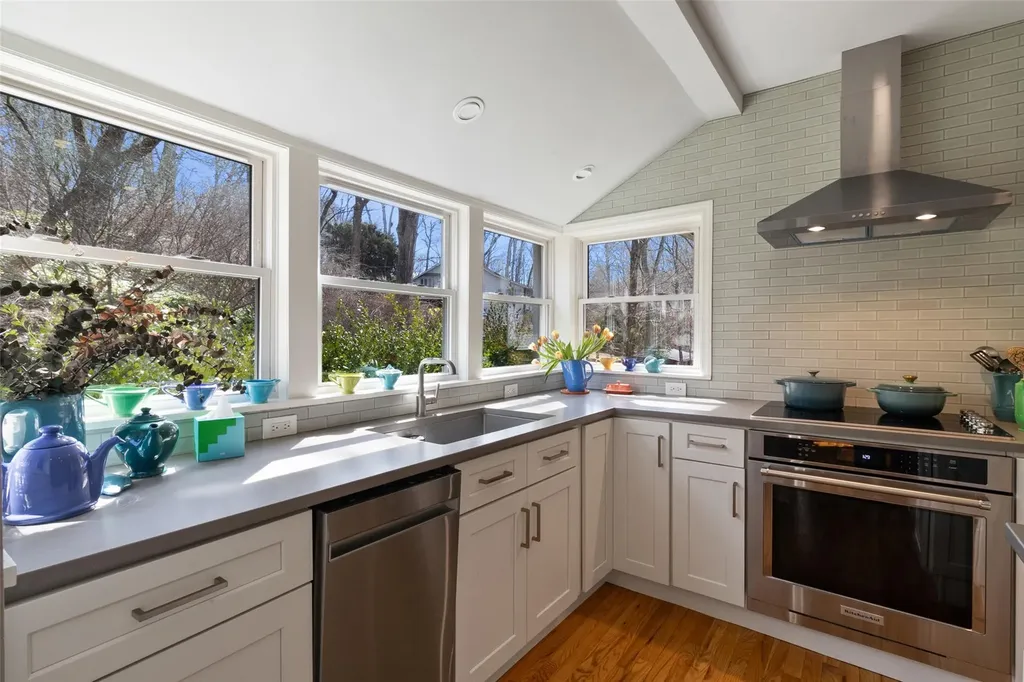28 Lakeview Pass Katonah NY 10536