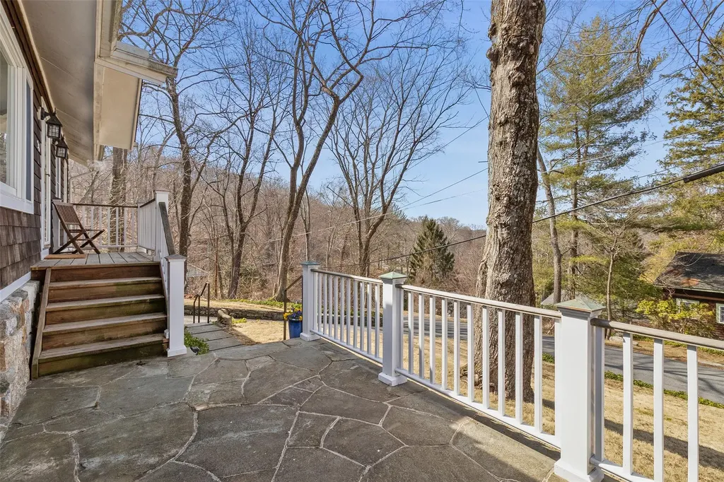 28 Lakeview Pass Katonah NY 10536