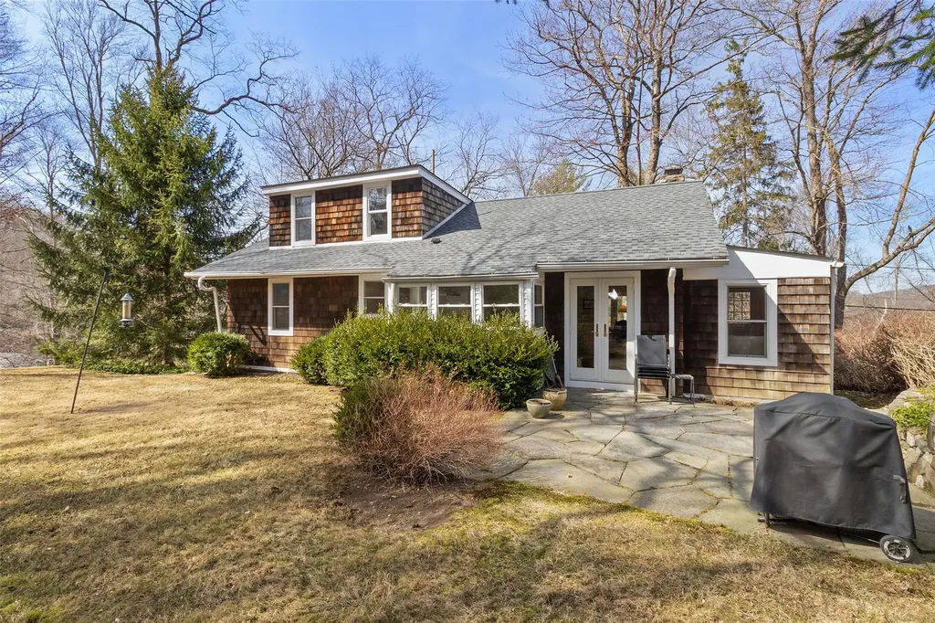 28 Lakeview Pass Katonah NY 10536