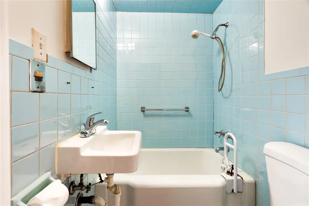 21 Edgar Street Poughkeepsie NY 12603