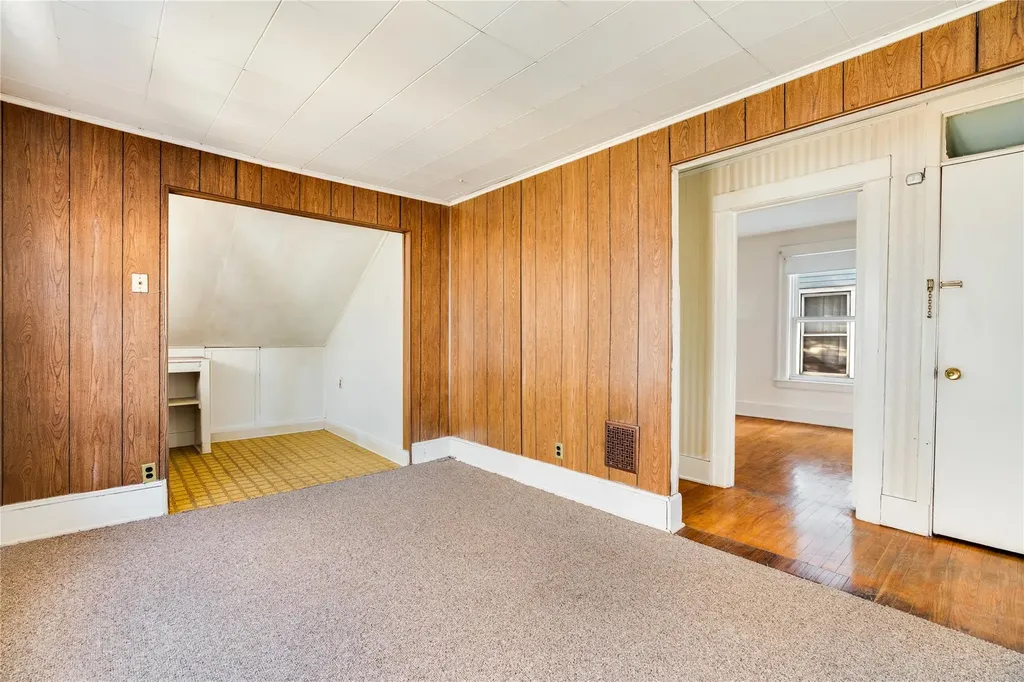 21 Edgar Street Poughkeepsie NY 12603