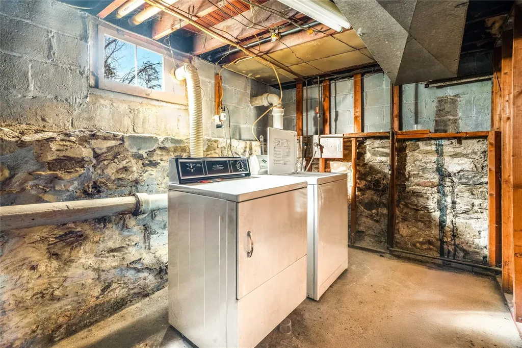 21 Edgar Street Poughkeepsie NY 12603