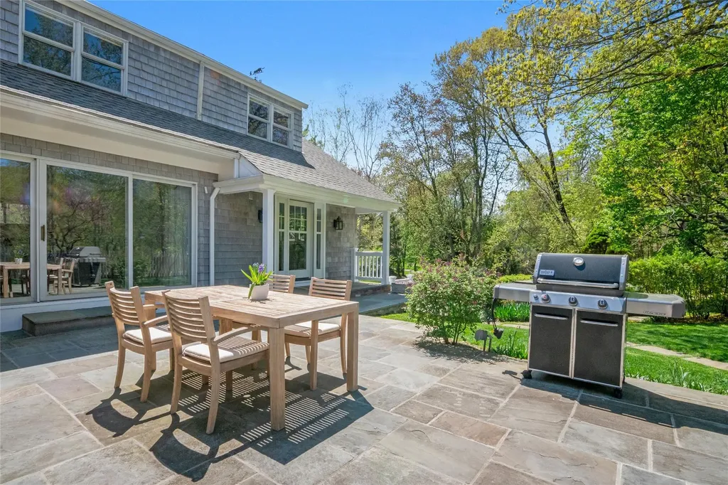 33 North Way Chappaqua NY 10514